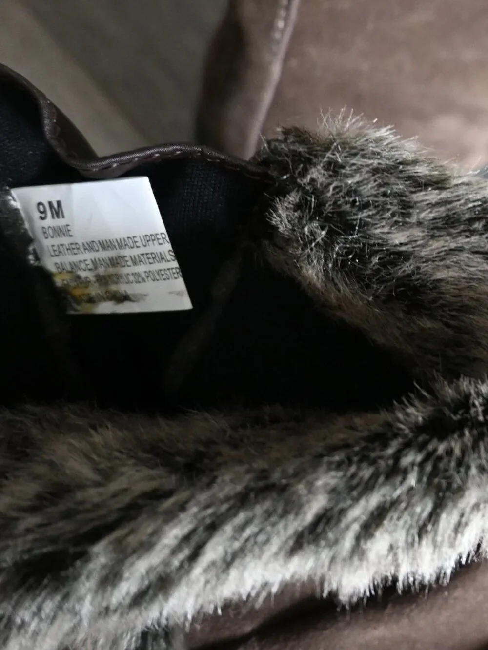Khombu Insulated Boots Size 9.5 Faux Fur NWT